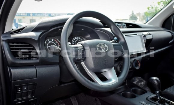 Acheter Neuf Voiture Toyota Hilux Noir à Alaili Dadda, Obock Acheter Neuf Voiture Toyota Hilux Noir à Alaili Dadda, Obock
