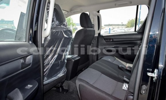 Acheter Neuf Voiture Toyota Hilux Noir à Alaili Dadda, Obock Acheter Neuf Voiture Toyota Hilux Noir à Alaili Dadda, Obock