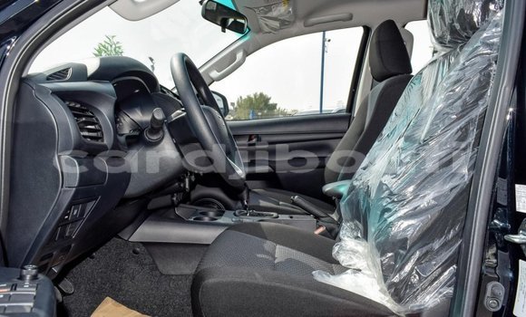 Acheter Neuf Voiture Toyota Hilux Noir à Alaili Dadda, Obock Acheter Neuf Voiture Toyota Hilux Noir à Alaili Dadda, Obock