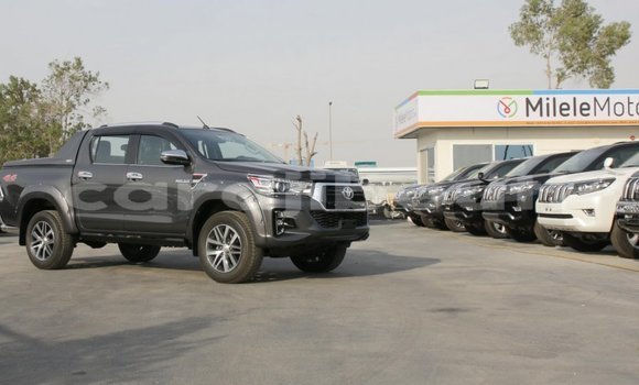 Acheter Neuf Voiture Toyota Hilux Gris à Alaili Dadda, Obock Acheter Neuf Voiture Toyota Hilux Gris à Alaili Dadda, Obock