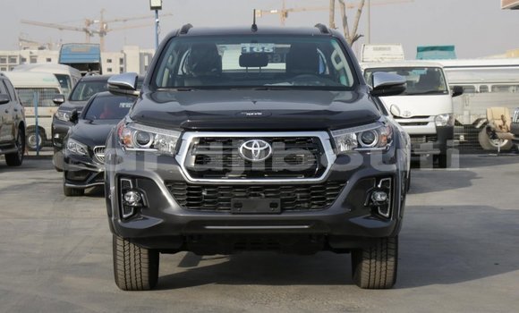 Acheter Neuf Voiture Toyota Hilux Gris à Alaili Dadda, Obock Acheter Neuf Voiture Toyota Hilux Gris à Alaili Dadda, Obock
