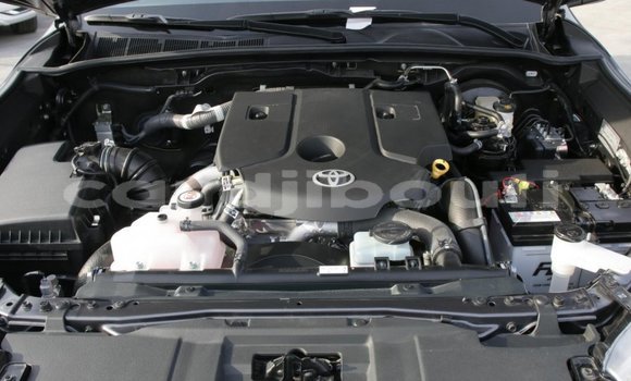 Acheter Neuf Voiture Toyota Hilux Gris à Alaili Dadda, Obock Acheter Neuf Voiture Toyota Hilux Gris à Alaili Dadda, Obock