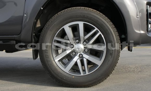 Acheter Neuf Voiture Toyota Hilux Gris à Alaili Dadda, Obock Acheter Neuf Voiture Toyota Hilux Gris à Alaili Dadda, Obock