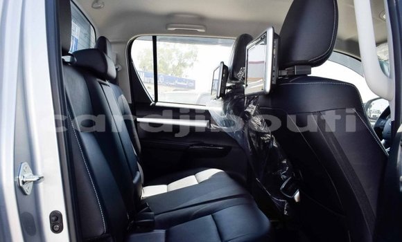 Acheter Neuf Voiture Toyota Hilux Gris à Alaili Dadda, Obock Acheter Neuf Voiture Toyota Hilux Gris à Alaili Dadda, Obock