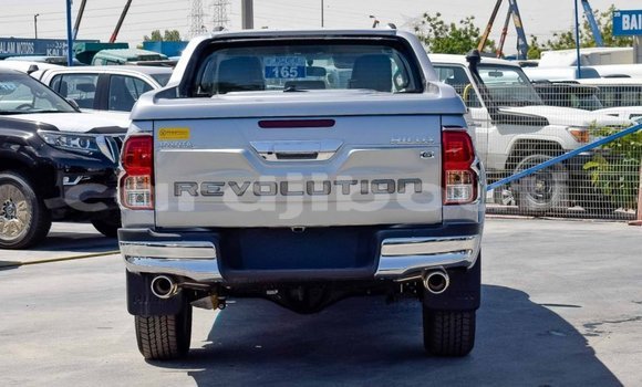 Acheter Neuf Voiture Toyota Hilux Gris à Alaili Dadda, Obock Acheter Neuf Voiture Toyota Hilux Gris à Alaili Dadda, Obock