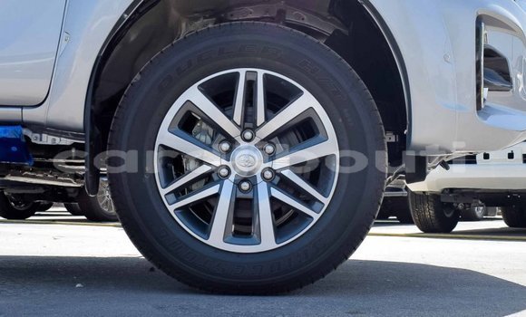 Acheter Neuf Voiture Toyota Hilux Gris à Alaili Dadda, Obock Acheter Neuf Voiture Toyota Hilux Gris à Alaili Dadda, Obock