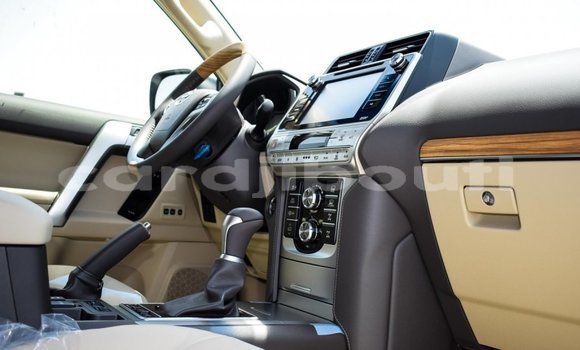 Acheter Neuf Voiture Toyota Land Cruiser Prado Blanc à 'Ali Sabieh, Ali Sabieh Region Acheter Neuf Voiture Toyota Land Cruiser Prado Blanc à 'Ali Sabieh, Ali Sabieh Region
