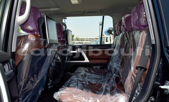 Acheter Neuf Voiture Toyota Land Cruiser Noir à Alaili Dadda, Obock Acheter Neuf Voiture Toyota Land Cruiser Noir à Alaili Dadda, Obock