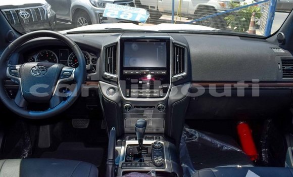 Acheter Neuf Voiture Toyota Land Cruiser Noir à Alaili Dadda, Obock Acheter Neuf Voiture Toyota Land Cruiser Noir à Alaili Dadda, Obock