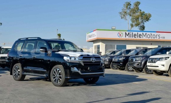 Buy New Toyota Land Cruiser Black Car in Alaili Dadda in Obock Buy New Toyota Land Cruiser Black Car in Alaili Dadda in Obock