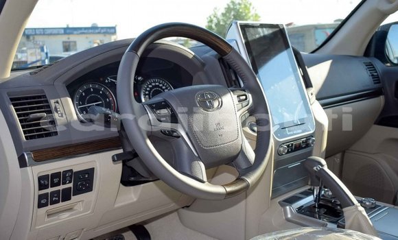 Buy New Toyota Land Cruiser Black Car in Alaili Dadda in Obock Buy New Toyota Land Cruiser Black Car in Alaili Dadda in Obock