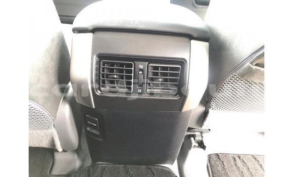 Acheter Import Voiture Toyota Land Cruiser Noir à Import - Dubai, Ali Sabieh Region Acheter Import Voiture Toyota Land Cruiser Noir à Import - Dubai, Ali Sabieh Region