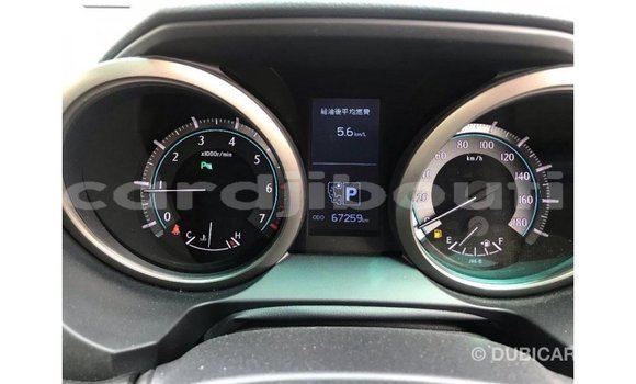 Acheter Import Voiture Toyota Land Cruiser Noir à Import - Dubai, Ali Sabieh Region Acheter Import Voiture Toyota Land Cruiser Noir à Import - Dubai, Ali Sabieh Region