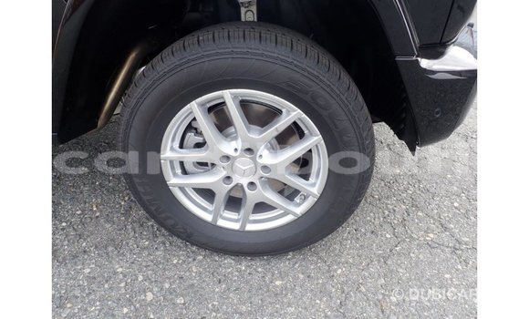 Acheter Import Voiture Mercedes-Benz 190 Noir à Import - Dubai, Ali Sabieh Region Acheter Import Voiture Mercedes-Benz 190 Noir à Import - Dubai, Ali Sabieh Region