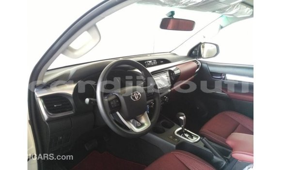 Buy Import Toyota Hilux White Car in Import - Dubai in Ali Sabieh Region Buy Import Toyota Hilux White Car in Import - Dubai in Ali Sabieh Region