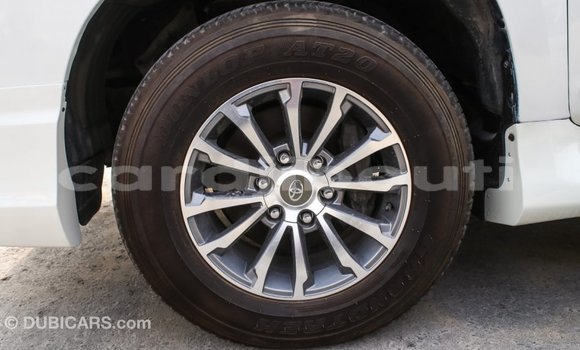 Buy Import Toyota Prado White Car in Import - Dubai in Ali Sabieh Region Buy Import Toyota Prado White Car in Import - Dubai in Ali Sabieh Region