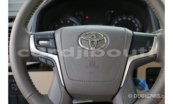 Buy Import Toyota Prado Black Car in Import - Dubai in Ali Sabieh Region Buy Import Toyota Prado Black Car in Import - Dubai in Ali Sabieh Region