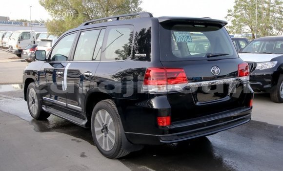 Buy Import Toyota Land Cruiser Black Car in Import - Dubai in Ali Sabieh Region Buy Import Toyota Land Cruiser Black Car in Import - Dubai in Ali Sabieh Region