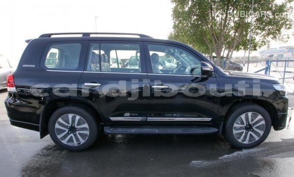 Buy Import Toyota Land Cruiser Black Car in Import - Dubai in Ali Sabieh Region Buy Import Toyota Land Cruiser Black Car in Import - Dubai in Ali Sabieh Region