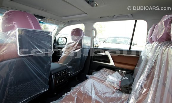 Buy Import Toyota Land Cruiser Black Car in Import - Dubai in Ali Sabieh Region Buy Import Toyota Land Cruiser Black Car in Import - Dubai in Ali Sabieh Region