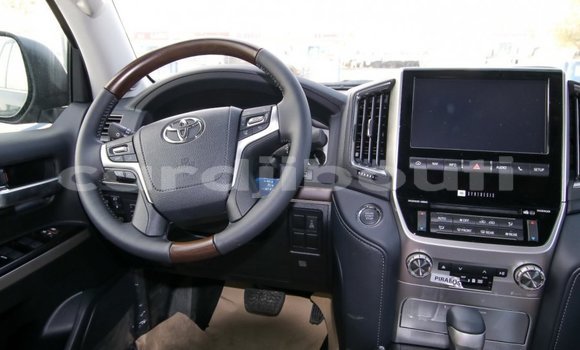 Buy Import Toyota Land Cruiser Black Car in Import - Dubai in Ali Sabieh Region Buy Import Toyota Land Cruiser Black Car in Import - Dubai in Ali Sabieh Region