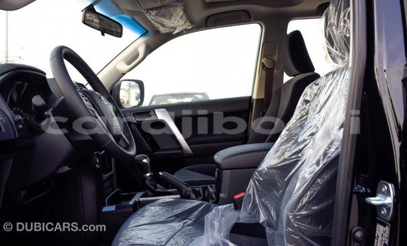 Acheter Import Voiture Toyota Land Cruiser Noir à Import - Dubai, Ali Sabieh Region Acheter Import Voiture Toyota Land Cruiser Noir à Import - Dubai, Ali Sabieh Region