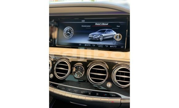 Acheter Import Voiture Mercedes-Benz 190 Blanc à Import - Dubai, Ali Sabieh Region Acheter Import Voiture Mercedes-Benz 190 Blanc à Import - Dubai, Ali Sabieh Region