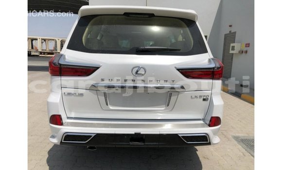 Acheter Import Voiture Lexus LX Blanc à Import - Dubai, Ali Sabieh Region Acheter Import Voiture Lexus LX Blanc à Import - Dubai, Ali Sabieh Region
