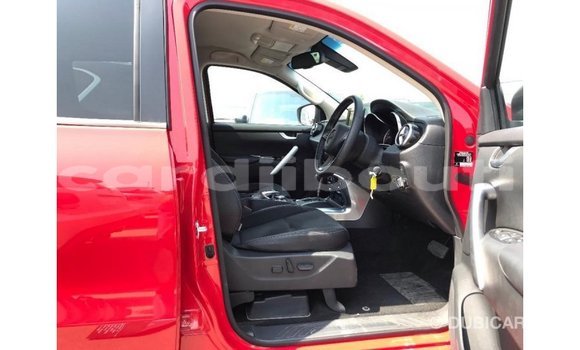 Acheter Import Voiture Mercedes-Benz 250 Rouge à Import - Dubai, Ali Sabieh Region Acheter Import Voiture Mercedes-Benz 250 Rouge à Import - Dubai, Ali Sabieh Region