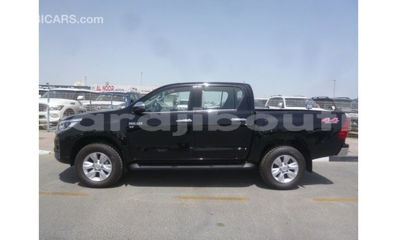 Acheter Import Voiture Toyota Hilux Noir à Import - Dubai, Ali Sabieh Region Acheter Import Voiture Toyota Hilux Noir à Import - Dubai, Ali Sabieh Region