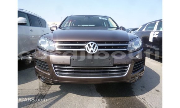 Acheter Import Voiture Volkswagen Touareg Marron à Import - Dubai, Ali Sabieh Region Acheter Import Voiture Volkswagen Touareg Marron à Import - Dubai, Ali Sabieh Region