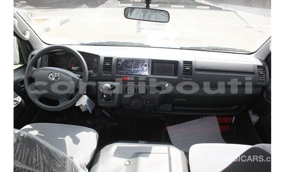 Buy Import Toyota Hiace White Car in Import - Dubai in Ali Sabieh Region Buy Import Toyota Hiace White Car in Import - Dubai in Ali Sabieh Region
