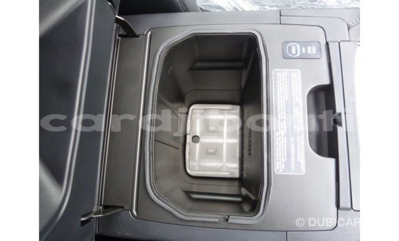 Acheter Import Voiture Lexus LX Blanc à Import - Dubai, Ali Sabieh Region Acheter Import Voiture Lexus LX Blanc à Import - Dubai, Ali Sabieh Region