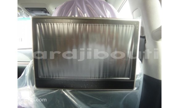 Acheter Import Voiture Toyota Land Cruiser Autre à Import - Dubai, Ali Sabieh Region Acheter Import Voiture Toyota Land Cruiser Autre à Import - Dubai, Ali Sabieh Region