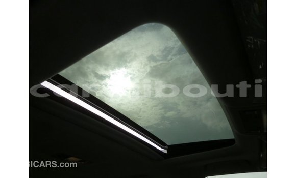 Acheter Import Voiture Toyota Land Cruiser Autre à Import - Dubai, Ali Sabieh Region Acheter Import Voiture Toyota Land Cruiser Autre à Import - Dubai, Ali Sabieh Region