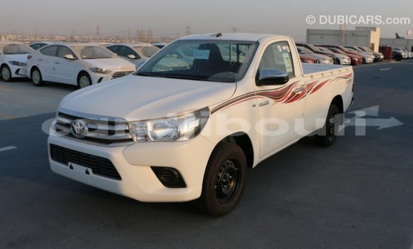 Buy Import Toyota Hilux White Car in Import - Dubai in Ali Sabieh Region Buy Import Toyota Hilux White Car in Import - Dubai in Ali Sabieh Region