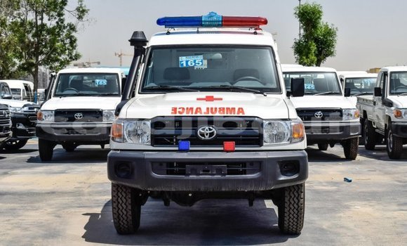 Buy New Toyota Land Cruiser White Car in Alaili Dadda in Obock Buy New Toyota Land Cruiser White Car in Alaili Dadda in Obock