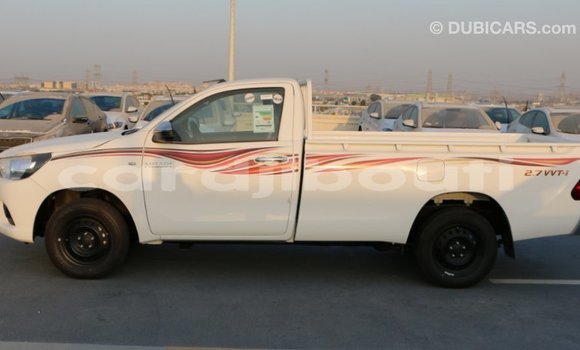 Buy Import Toyota Hilux White Car in Import - Dubai in Ali Sabieh Region Buy Import Toyota Hilux White Car in Import - Dubai in Ali Sabieh Region