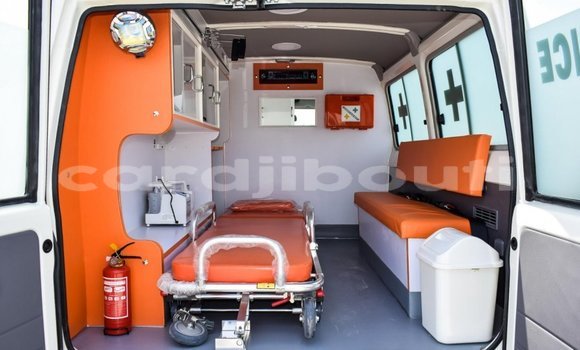 Buy New Toyota Land Cruiser White Car in Alaili Dadda in Obock Buy New Toyota Land Cruiser White Car in Alaili Dadda in Obock