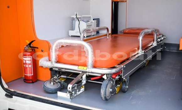 Buy New Toyota Land Cruiser White Car in Alaili Dadda in Obock Buy New Toyota Land Cruiser White Car in Alaili Dadda in Obock