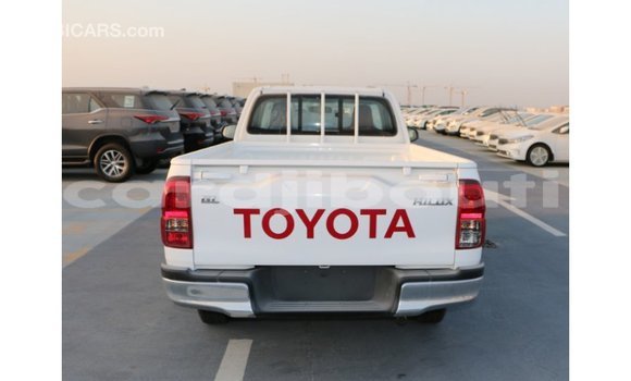 Buy Import Toyota Hilux White Car in Import - Dubai in Ali Sabieh Region Buy Import Toyota Hilux White Car in Import - Dubai in Ali Sabieh Region