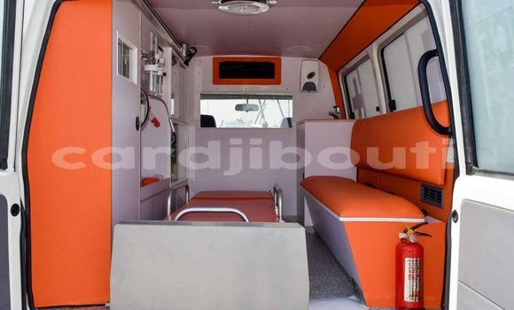 Buy New Toyota Land Cruiser White Car in Alaili Dadda in Obock Buy New Toyota Land Cruiser White Car in Alaili Dadda in Obock