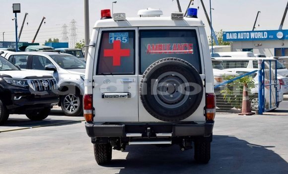 Buy New Toyota Land Cruiser White Car in Alaili Dadda in Obock Buy New Toyota Land Cruiser White Car in Alaili Dadda in Obock