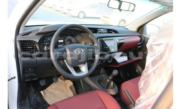 Buy Import Toyota Hilux White Car in Import - Dubai in Ali Sabieh Region Buy Import Toyota Hilux White Car in Import - Dubai in Ali Sabieh Region