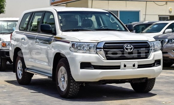 Acheter Neuf Voiture Toyota Land Cruiser Blanc à Alaili Dadda, Obock Acheter Neuf Voiture Toyota Land Cruiser Blanc à Alaili Dadda, Obock