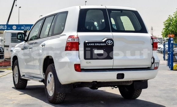 Acheter Neuf Voiture Toyota Land Cruiser Blanc à Alaili Dadda, Obock Acheter Neuf Voiture Toyota Land Cruiser Blanc à Alaili Dadda, Obock