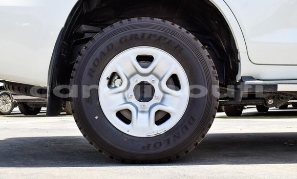 Acheter Neuf Voiture Toyota Land Cruiser Blanc à Alaili Dadda, Obock Acheter Neuf Voiture Toyota Land Cruiser Blanc à Alaili Dadda, Obock