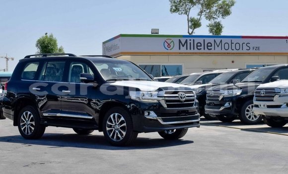 Acheter Neuf Voiture Toyota Land Cruiser Noir à Alaili Dadda, Obock Acheter Neuf Voiture Toyota Land Cruiser Noir à Alaili Dadda, Obock