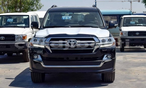 Acheter Neuf Voiture Toyota Land Cruiser Noir à Alaili Dadda, Obock Acheter Neuf Voiture Toyota Land Cruiser Noir à Alaili Dadda, Obock