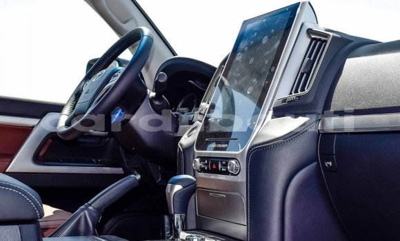 Acheter Neuf Voiture Toyota Land Cruiser Noir à Alaili Dadda, Obock Acheter Neuf Voiture Toyota Land Cruiser Noir à Alaili Dadda, Obock